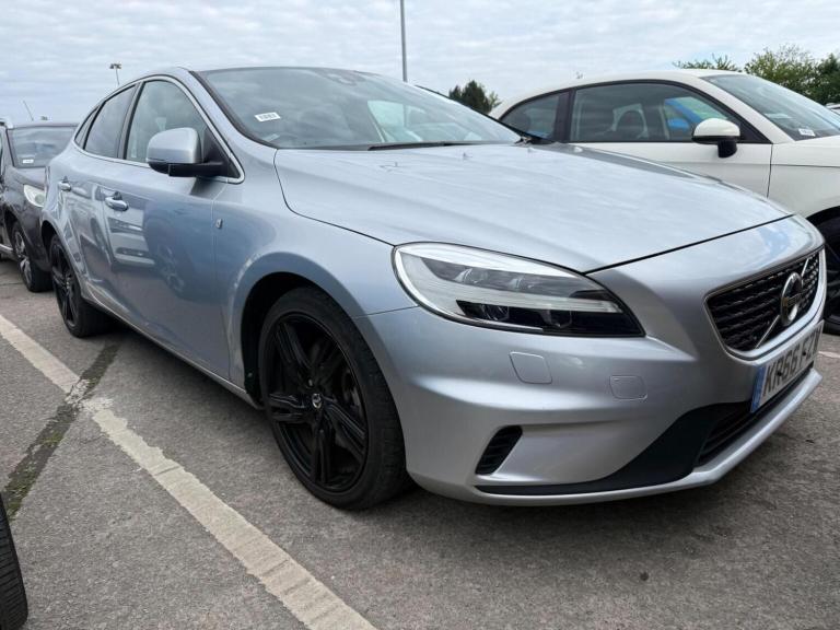 VOLVO V40 2.0 D4 R-Design Pro Euro 6 (s/s) 5dr 2016