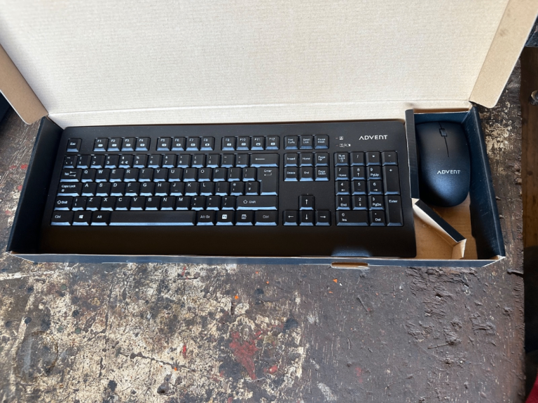 Advent Wireless Combo Mouse & Keyboard Wireless Combo USB Mice ADESKWL15 129005