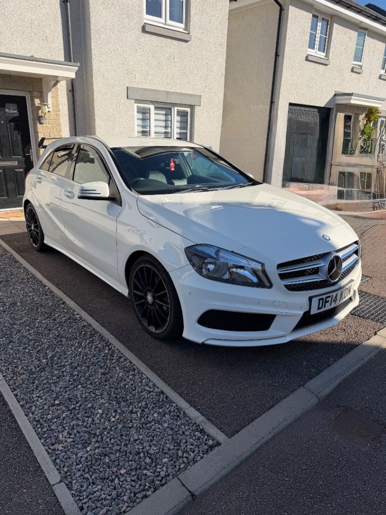 Mercedes A220d blu-efficiency AMG Line