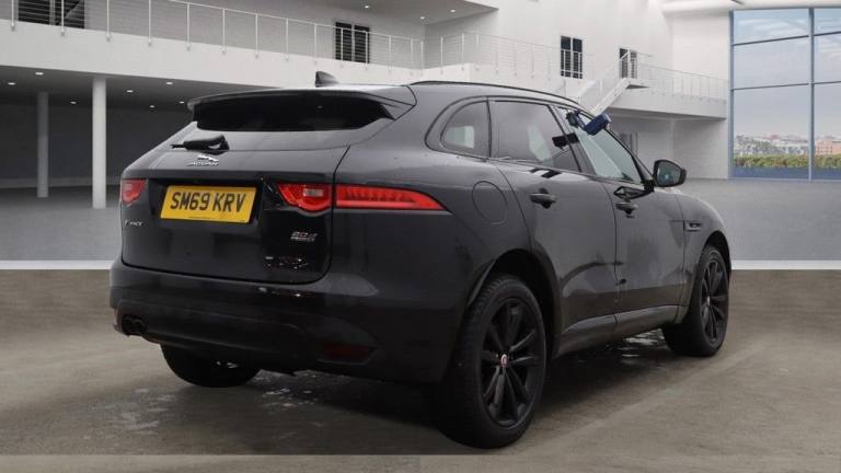 2019 Jaguar F-Pace 2.0 D180 Chequered Flag SUV 5dr Diesel Auto AWD Euro 6 (s/s) (180 ps) ESTATE D...
