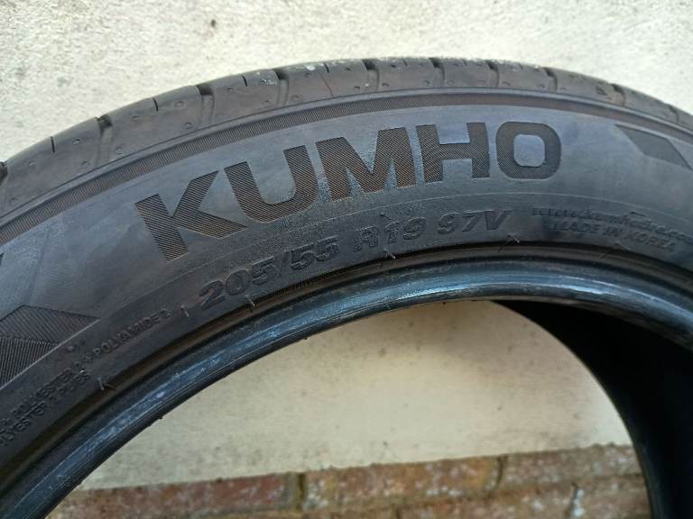 205 55 19" TYRES (PAIR) FOR ALLOYS WHEELS