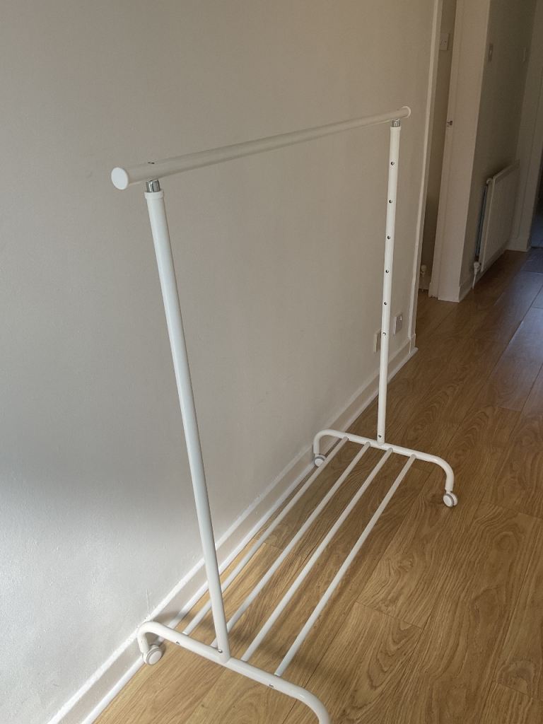 IKEA Rigga White Metal Clothes Rails with Bottom Shelf – Good Condition