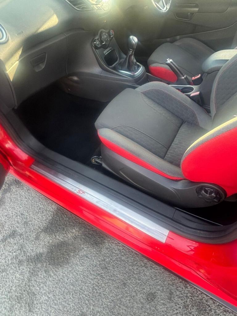 FORD FIESTA 1.0 T EcoBoost ST-Line 2016