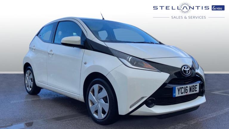 2016 Toyota AYGO 1.0 VVT-i X-Play 5dr HATCHBACK PETROL Manual
