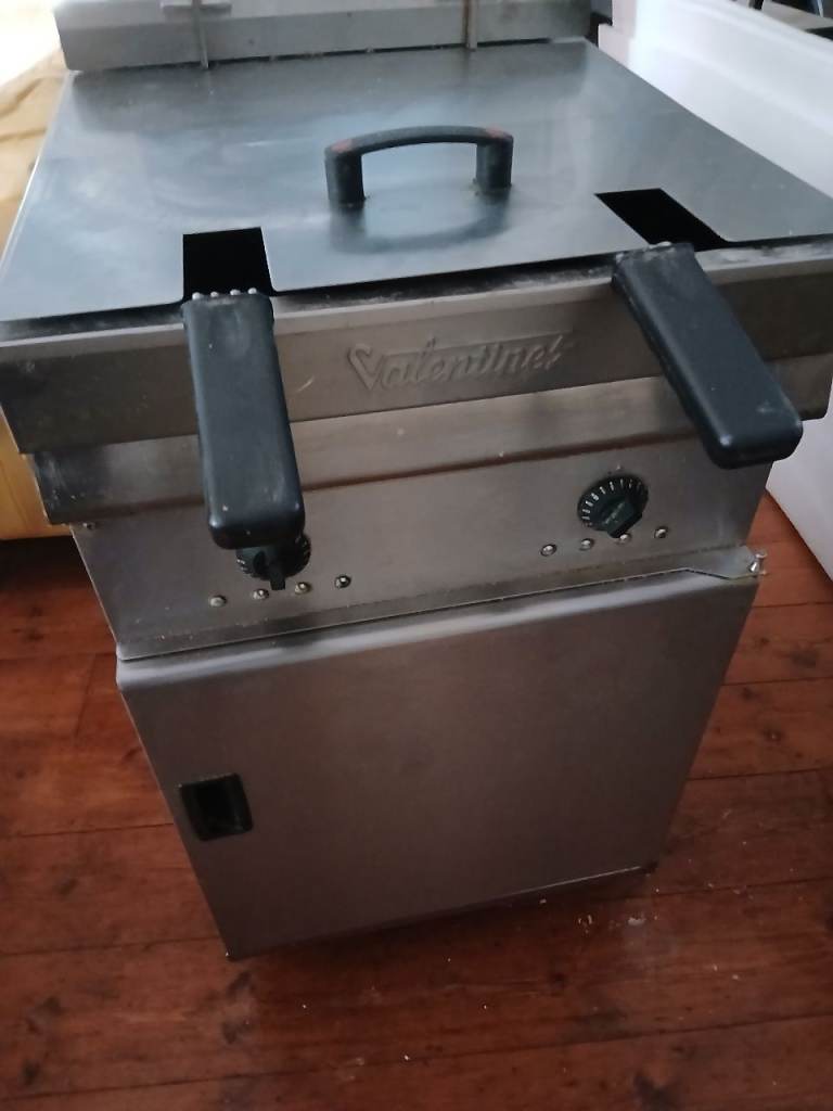 Valentines twin basket fryer