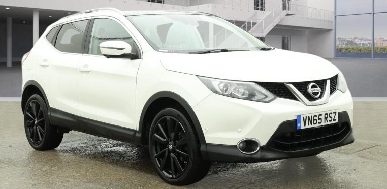 NISSAN QASHQAI 1.6 DIG-T Tekna 2015