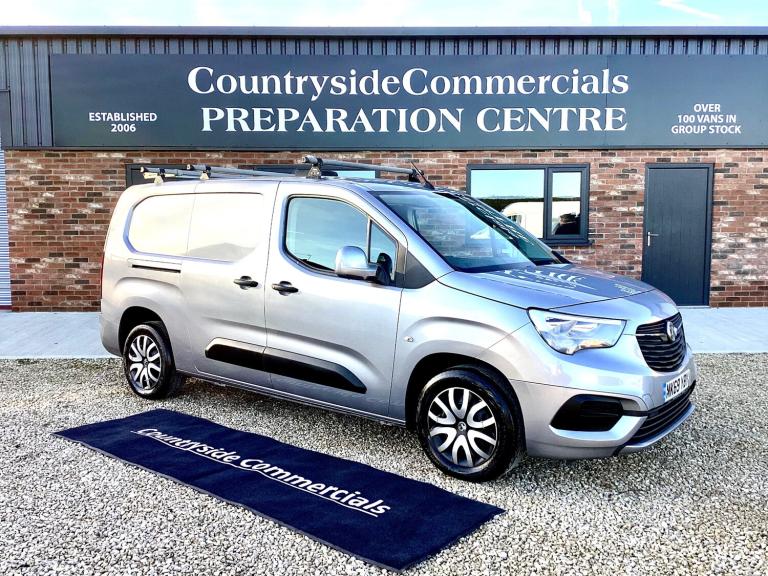 2019 Vauxhall Combo 1.5D 2300 100BHP H1 L2 SPORTIVE VAN / TWIN SIDE DOORS / LONG WHEEL BASE PANEL...