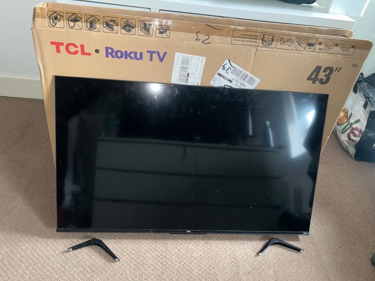 Roku 37.5” smart tv 