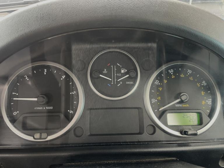  LAND ROVER DEFENDER 110 HIGH CAPACITY PICK UP - 2.2 TDCI - MANUAL - 