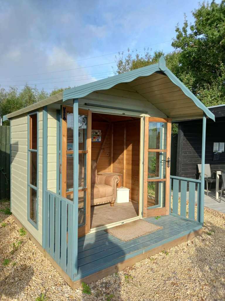 Ex display 6ft x 8ft Ascot summerhouse with 2ft 