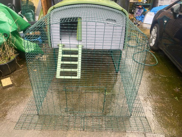 Omlet Eglu cube - chicken coop & run