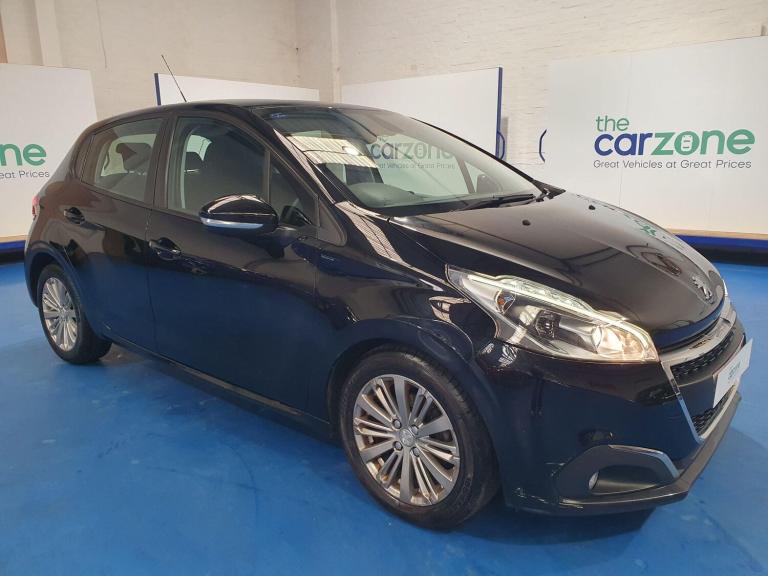 2018 Peugeot 208 1.2 PureTech 82 Signature 5dr [Start Stop] HATCHBACK PETROL Manual