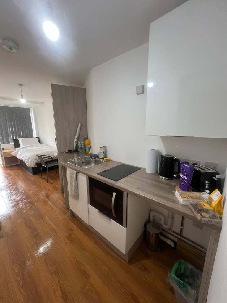  Brand New Refurbished Studio Flat – Shirley, B90 | £80 per week ALL INCLUSIVE