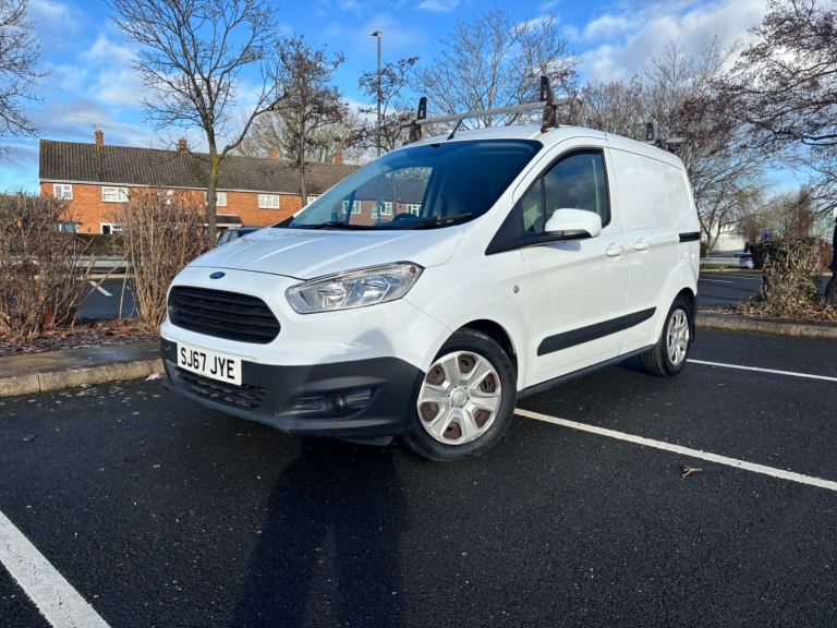 Ford, TRANSIT COURIER, Panel Van, 2017, Manual, 1498 (cc)