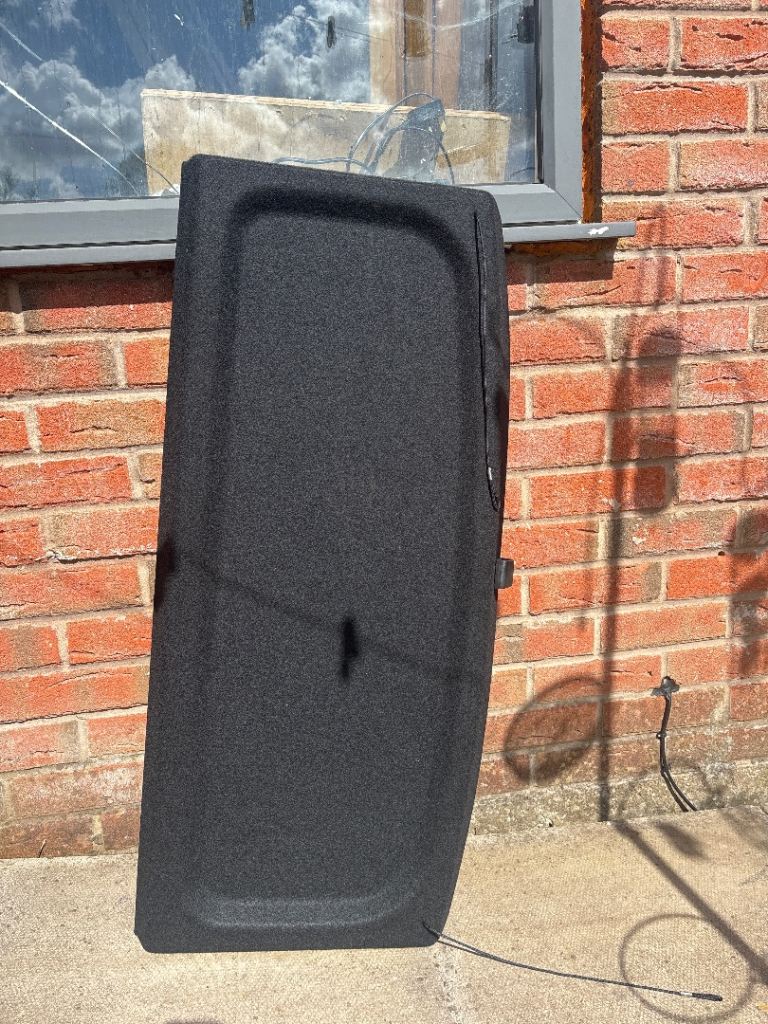 Ford Fiesta boot shelf 