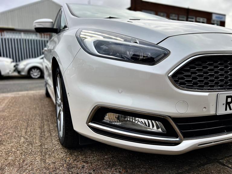 2019 Ford S-Max 2.0 EcoBlue 240 5dr Auto MPV Diesel Automatic