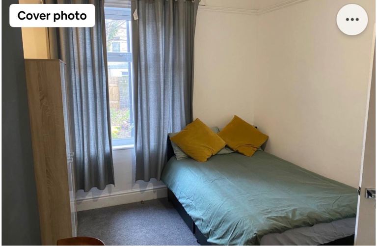 Large double room in central location