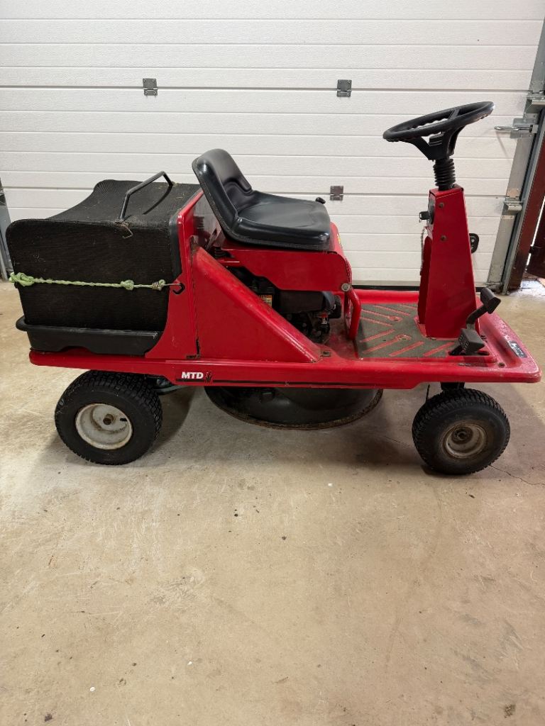 MTD PINTO Ride on Mower 