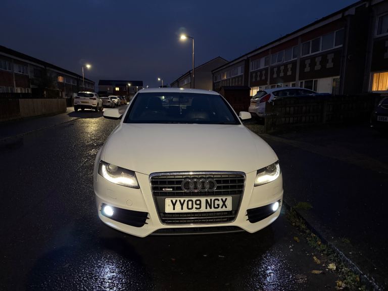 Audi, A4, Saloon, 2009, Manual, 1968 (cc), 4 doors