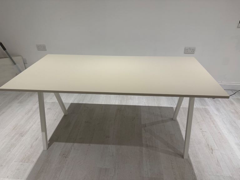 IKEA TROTTEN Desk 160x80cm – Cream Top & White Legs