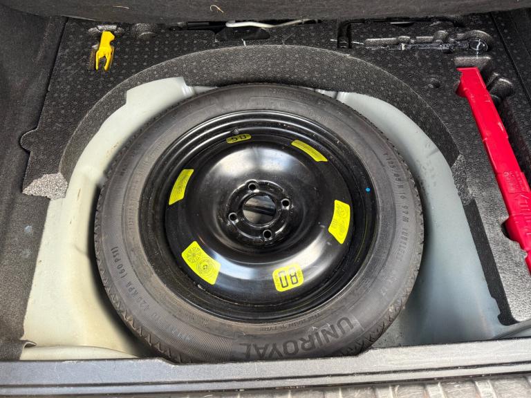 2017 Peugeot 2008 1.6 BlueHDi 100 Allure 5dr HATCHBACK Diesel Manual