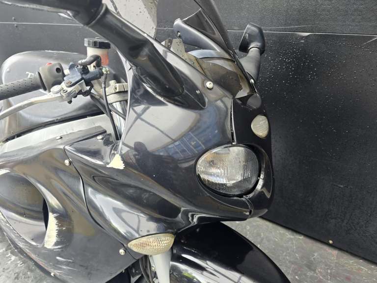 TRIUMPH SPRINT ST 955 PROJECT BIKE 