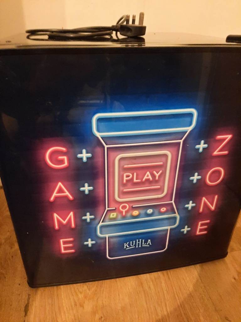 Kuhla Game Zone Mini Fridge / Table Top Fridge