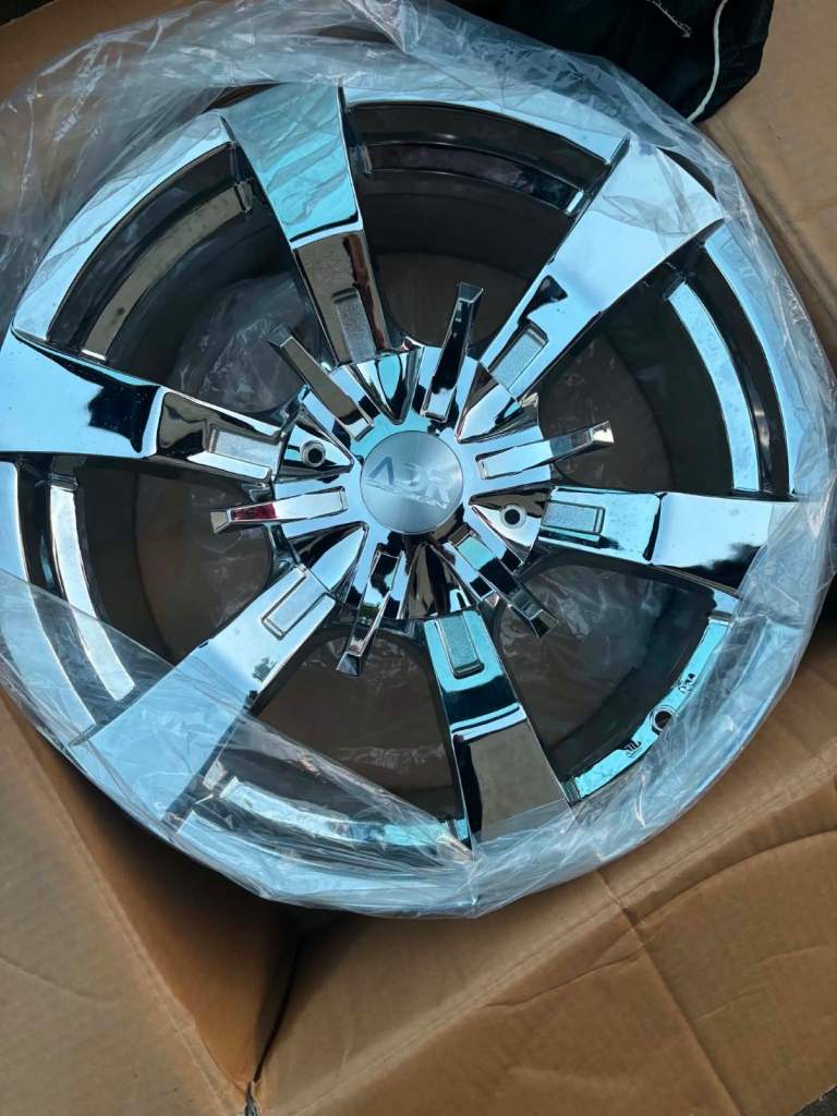 Brand new emotion chrome alloy wheels 