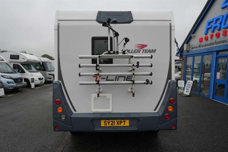 Roller Team T-Line 590 FIAT 4 BERTH 4 TRAVEL SEAT MOTORHOME