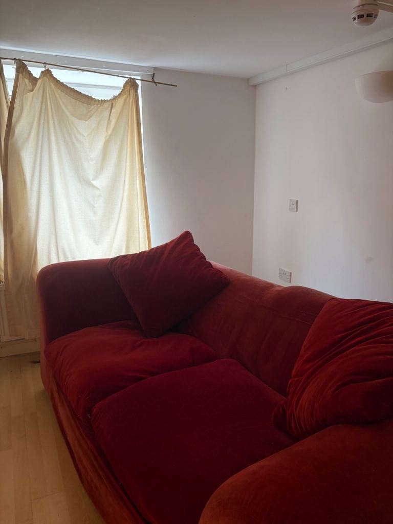 Free Red Sofa 