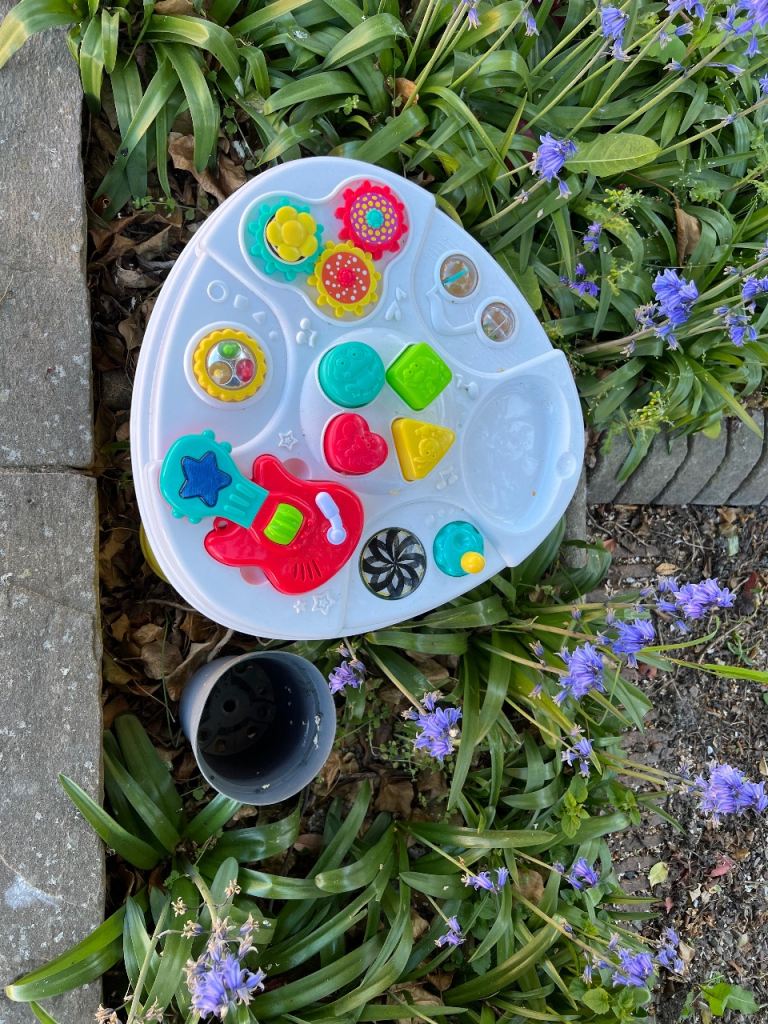 Musical toy (one piece missing)