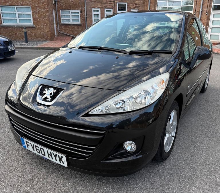 2010 Peugeot 207 Envy 1.4 Petrol HPi Clear 75K / not ford corsa fiesta hyundai
