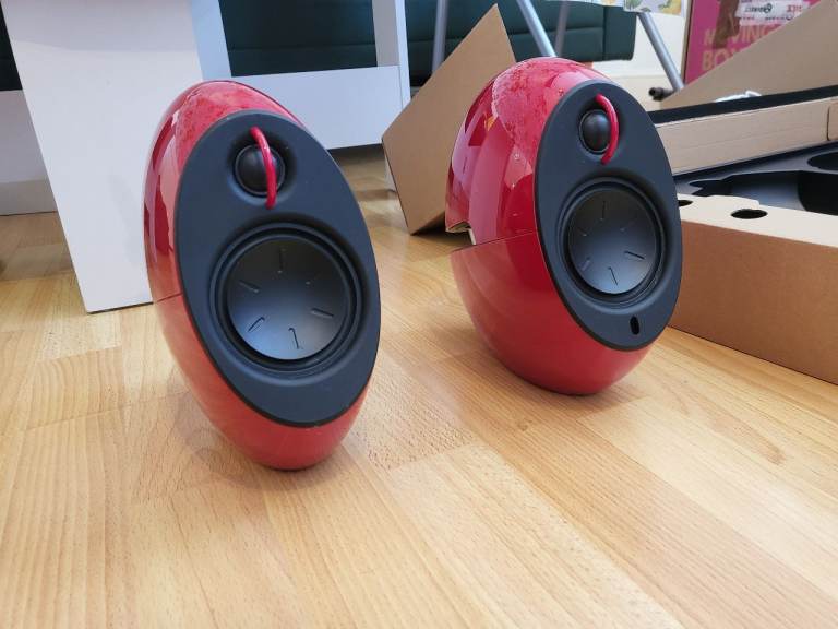 Edifer E25HD speakers