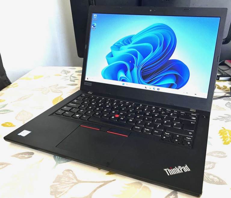 Lenovo ThinkPad i7 TouchScreen Laptop Windows11 QuadCore 4.6GHz FHD Gaming Graphics Boxed + charger