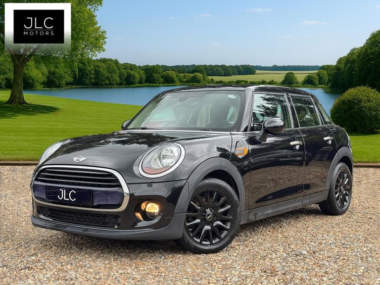 2017 MINI Hatch 1.5 Cooper Euro 6 (s/s) 5dr HATCHBACK Petrol Manual