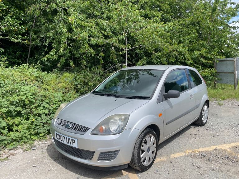 FORD FIESTA 1.2 ZETEC STYLE 07 REG SILVER MOT MARCH 17TH 2027 LOW INSURANCE 48+ MPG