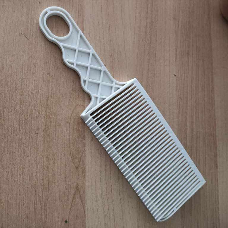 Ergonomic Barber Comb for Flattops & Fades – Hair Clipper Guide Comb