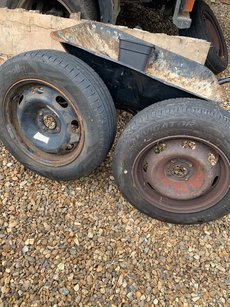 X2. Wheels and tyres
