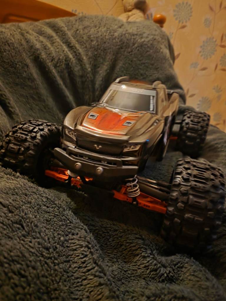 Traxxas hoss upgraded 