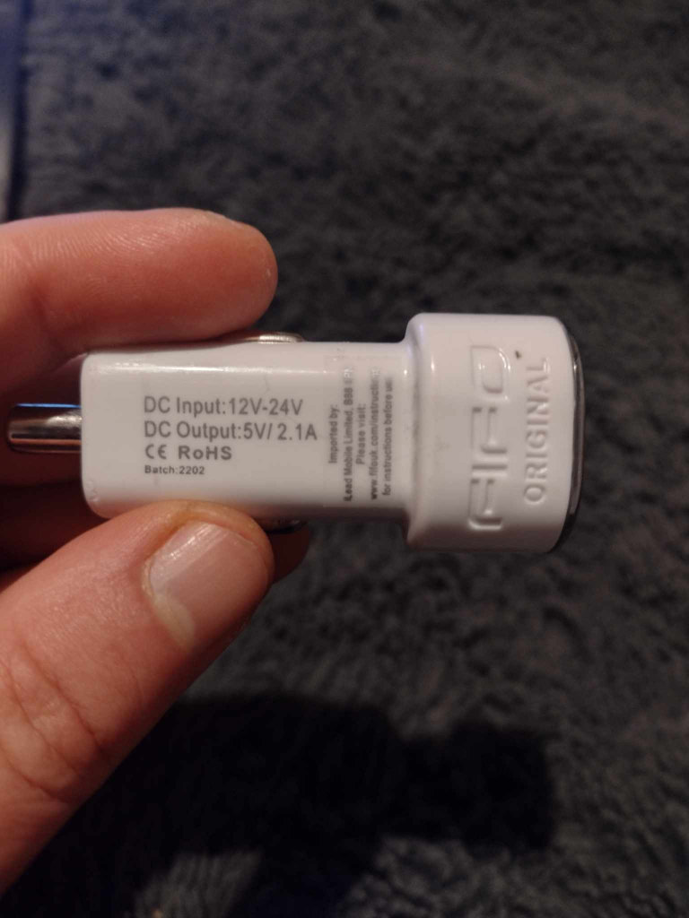 🔌 Car Phone / Battery Charger