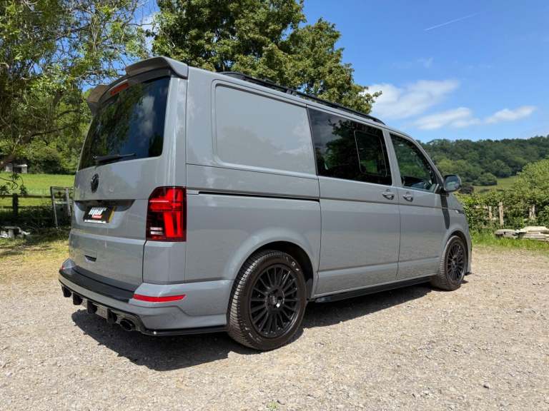VW Transporter T32 Kombi 204 DSG Highline, Huge Spec, Genuine Leighton Van Model