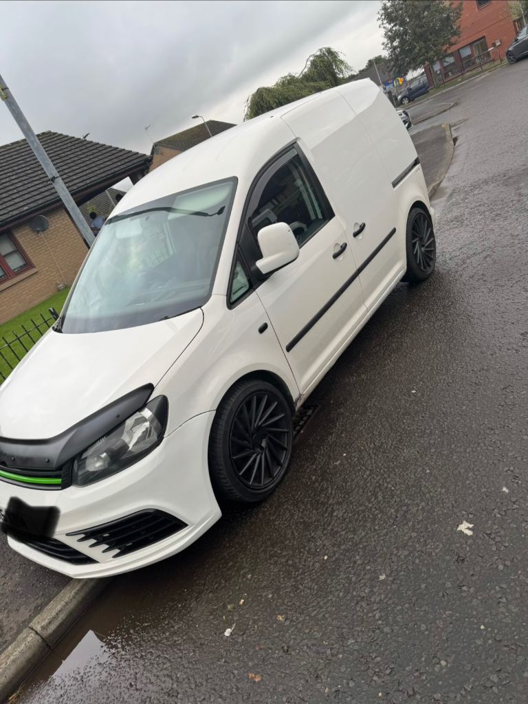 •• Volkswagen, CADDY, Panel Van, 2015, Manual, 1598 (cc)