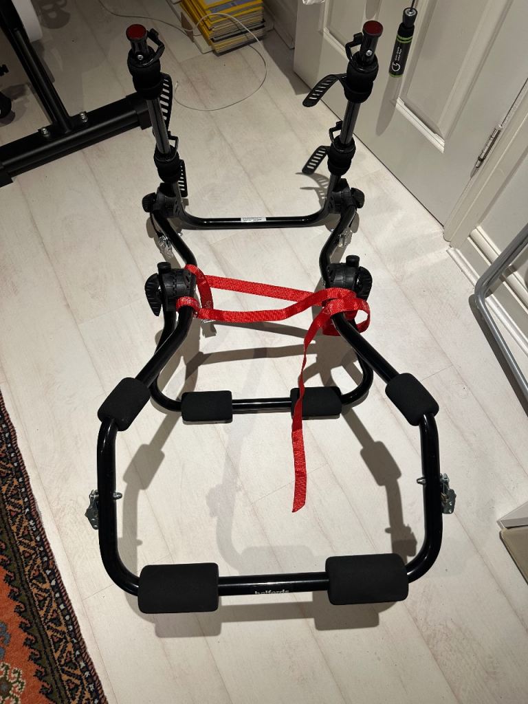 Halfords Rear Mounted 2/3-Bike Rack
