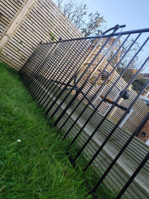 Garden fencing 