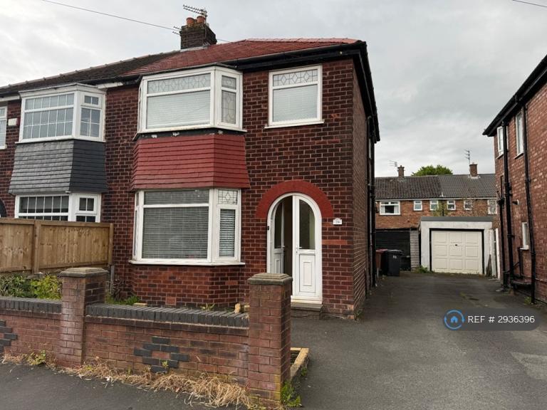 3 bedroom house in Grayson Road, Little Hulton, Manchester, M38 (3 bed) (#2936396)