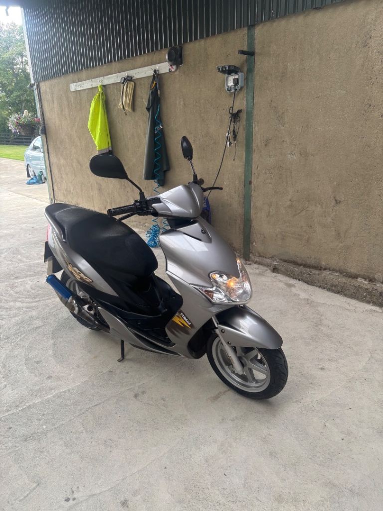 Yamaha job r 
