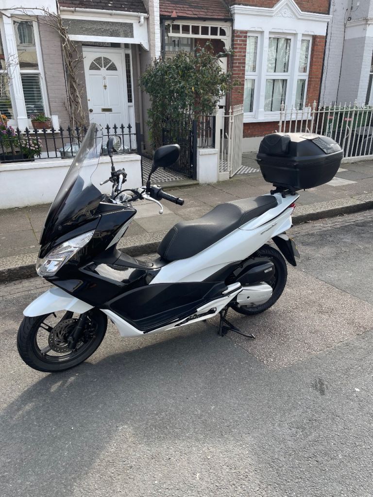 Honda PCX 2016-new MOT and Service.29k miles