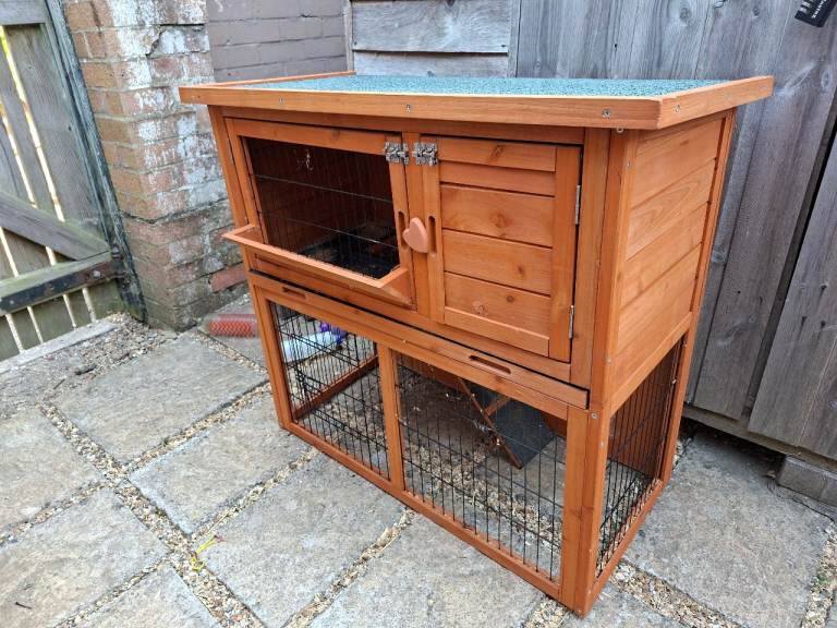 Guinea pig hutch. 2 tier 