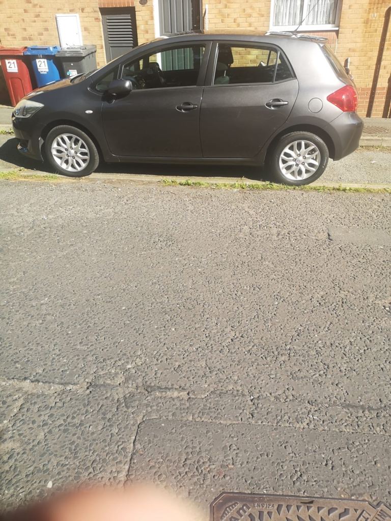 Toyota, AURIS, Hatchback, 2009, Manual, 1329 (cc), 5 doors