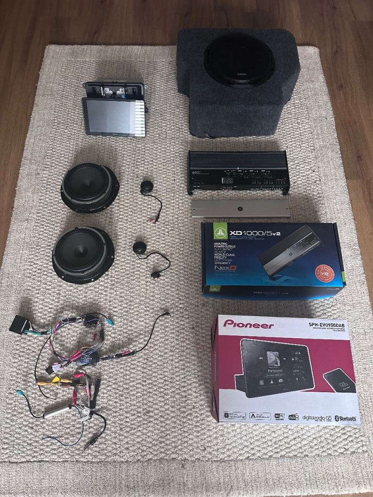 VW Caddy Stereo Upgrade